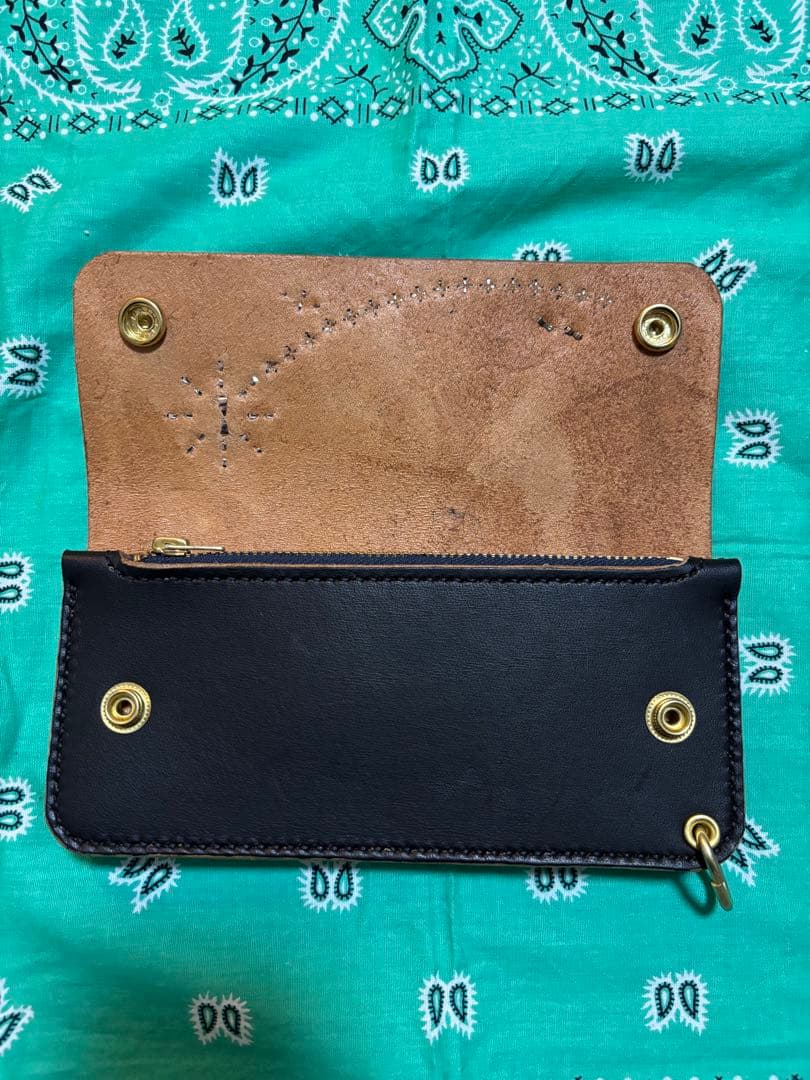 ロングトラッカーウォレット　三層　スタッズ　ハンドメイド　手染め　丘染め