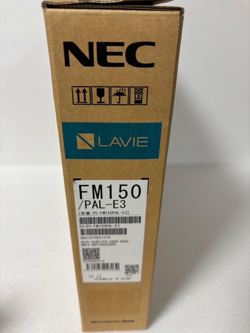 ほぼ新品展示品 LAVIE First 量販店モデルPC-FM150PAL