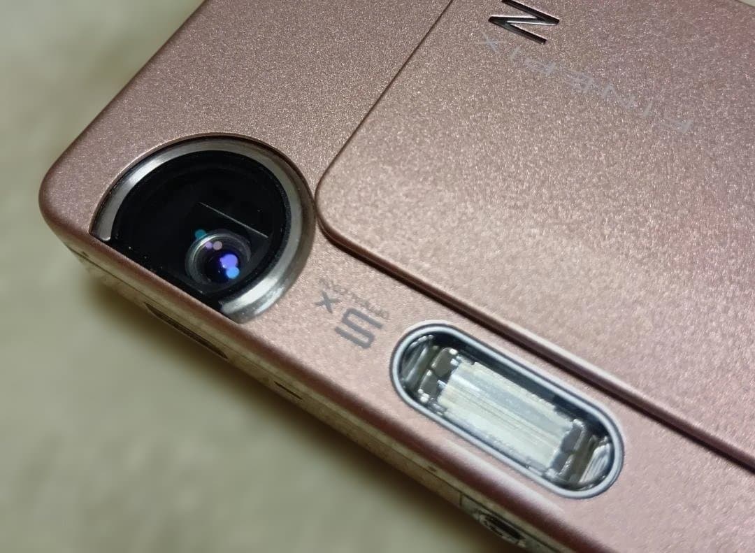 【美品、希少】Fujifilm FinePix Z300 ピンク