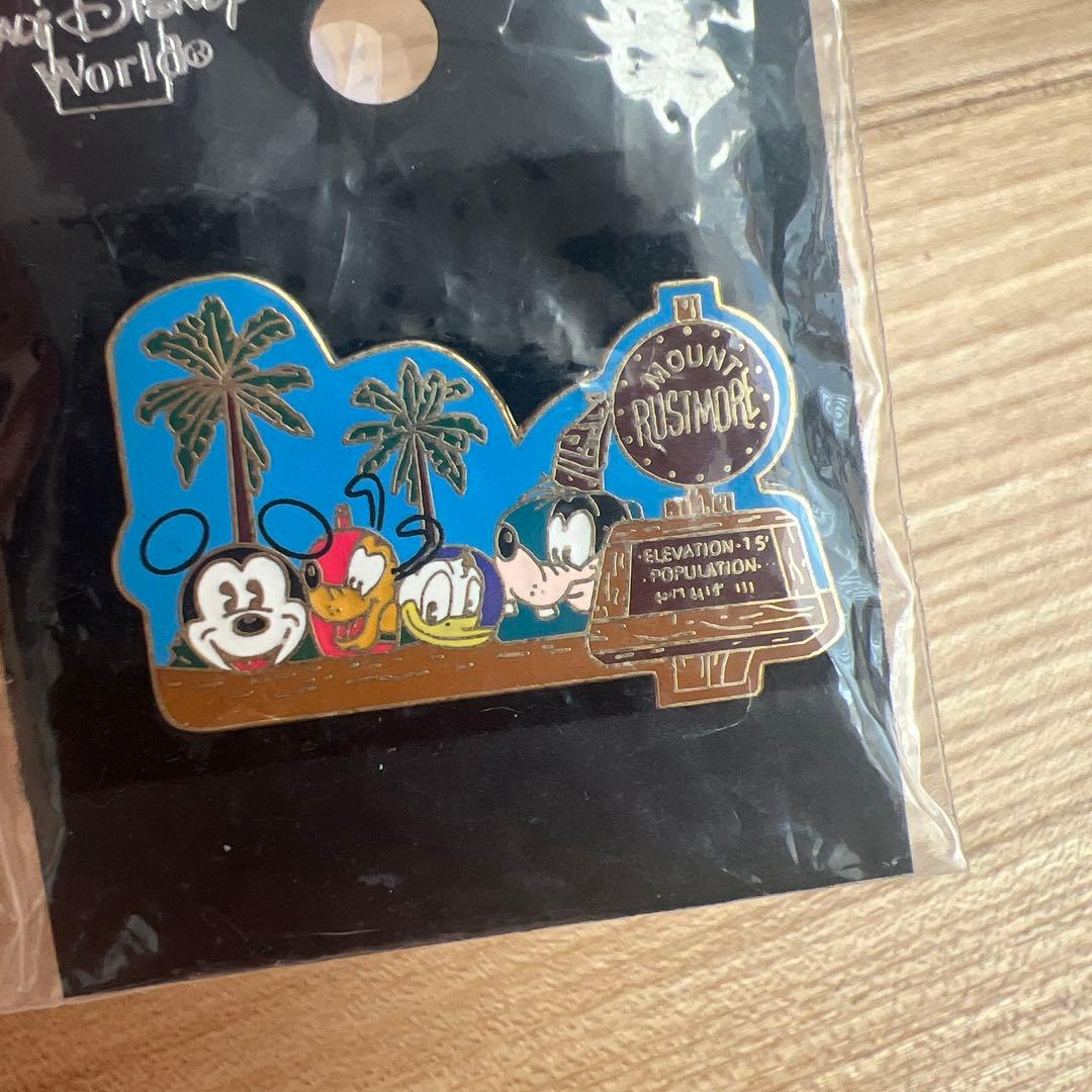 wdw ディズニー　無人島　キャスタウェイ　ピンバッジ
