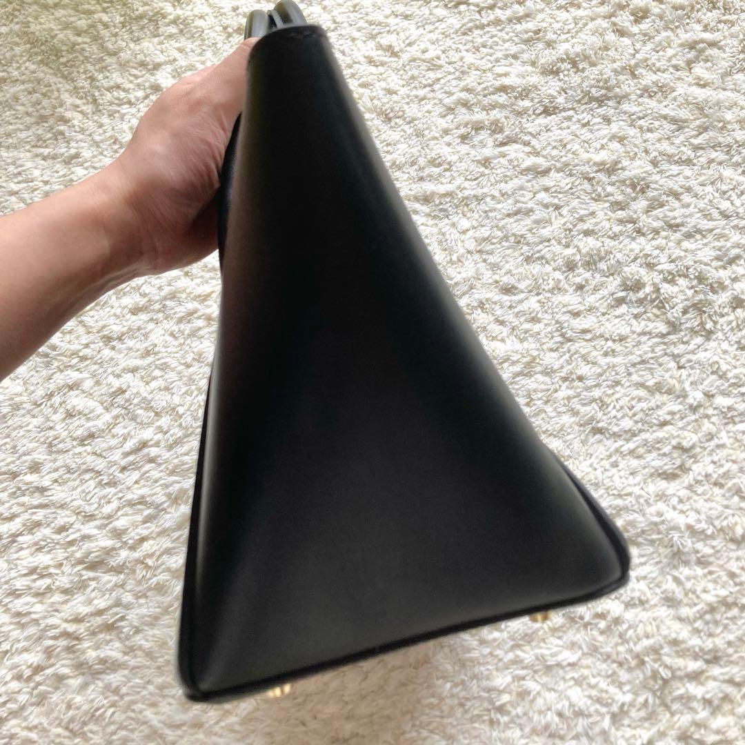 定価42,900円 クリスチャンヴィラ フラップ ハンドバッグ トートバッグ 黒