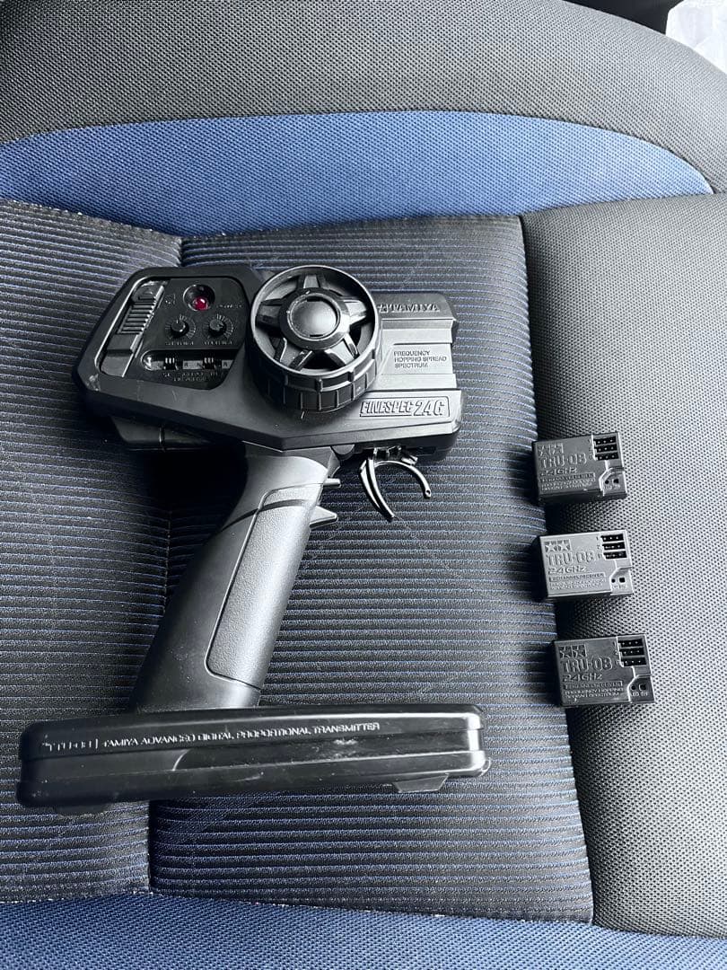 TAMIYA Finespec 24G 送信機とTRU-08受信機3個セット