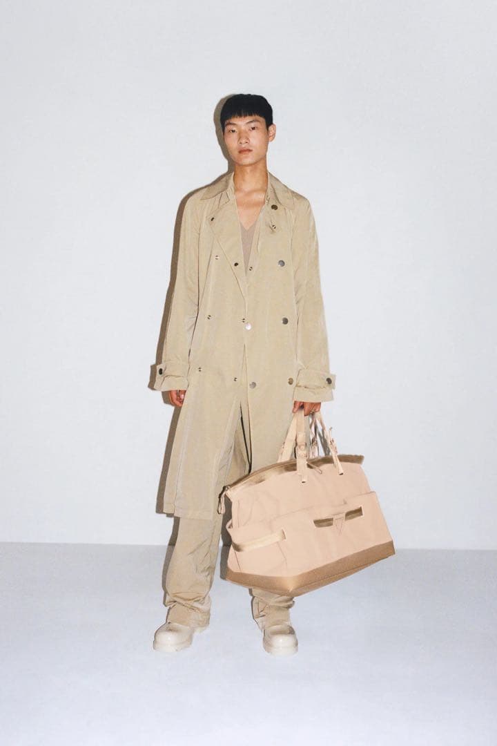 ボッテガヴェネタベージュ チノパン ポケット付き