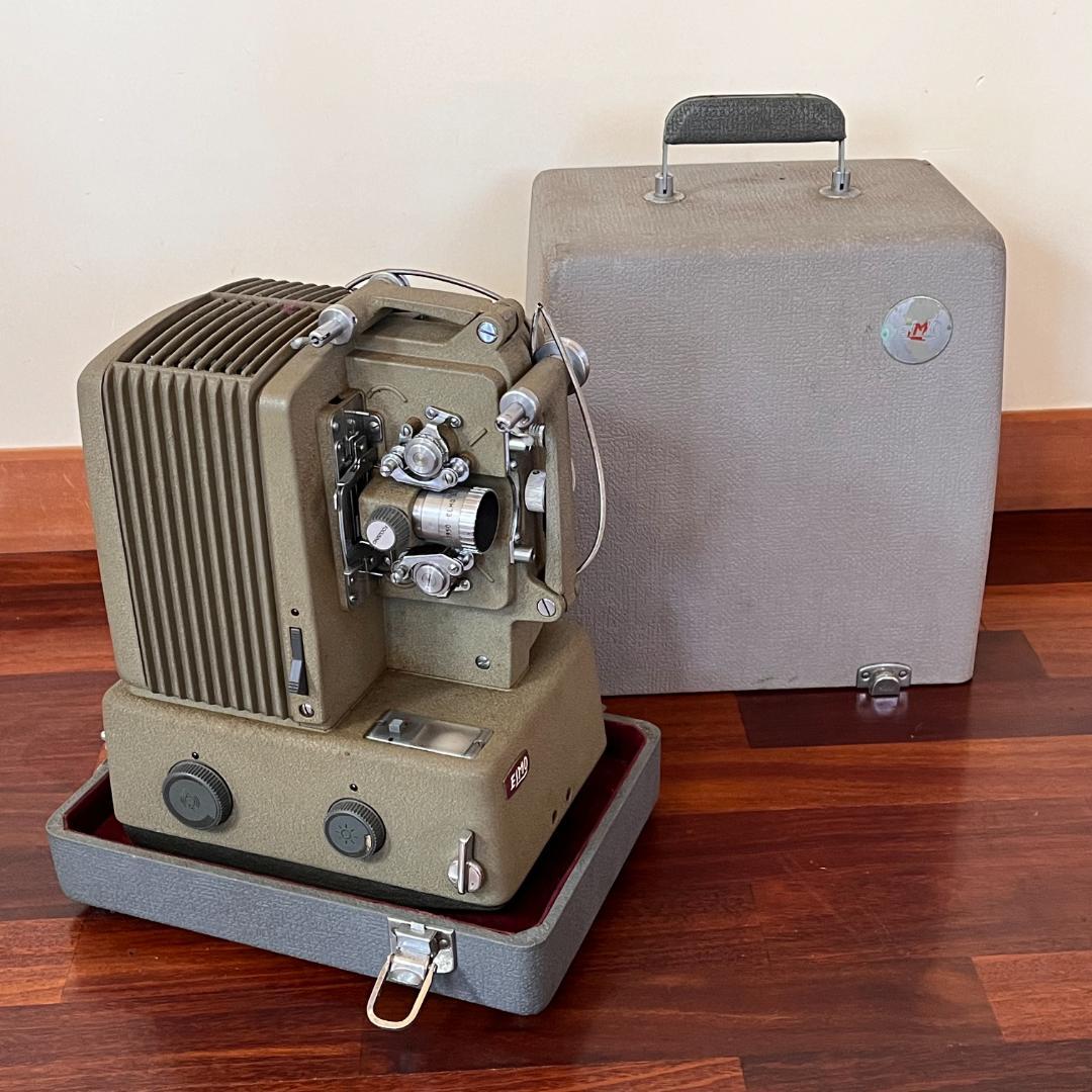 【値下げしました】エルモ ELMO F-80　8mmフィルム映写機