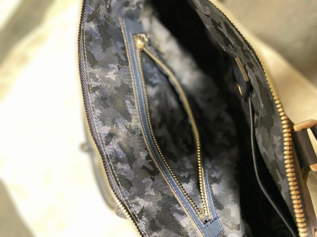 アニアリ　aniary ネイビー レザー ビジネスバッグ　美品　キレイ