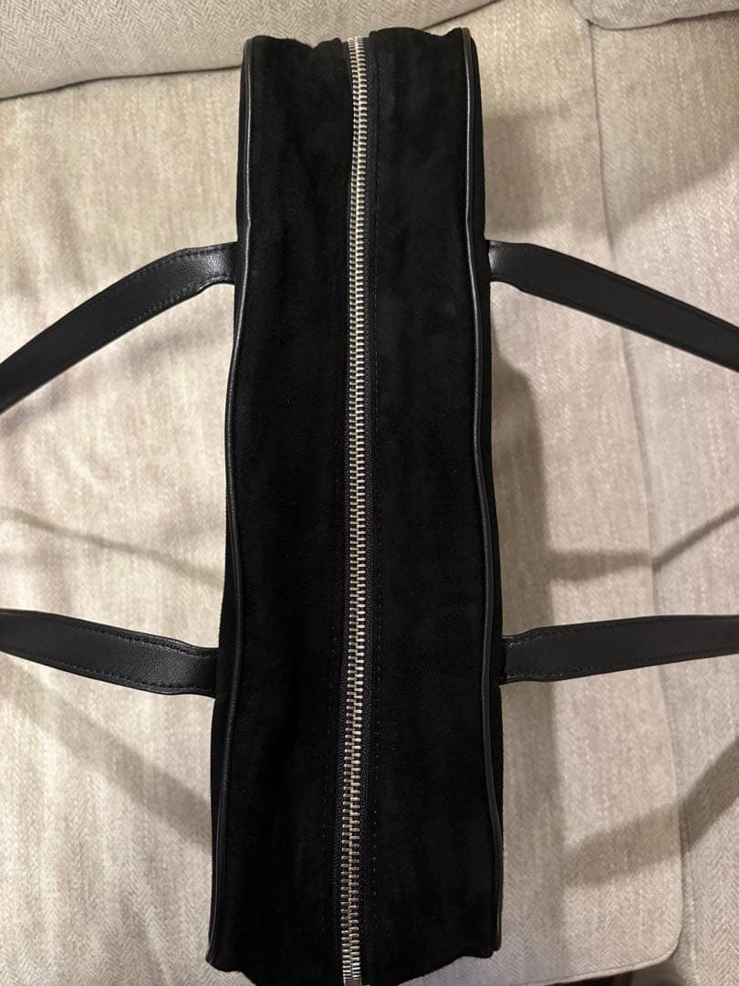 TOUT Y EST トートバッグ