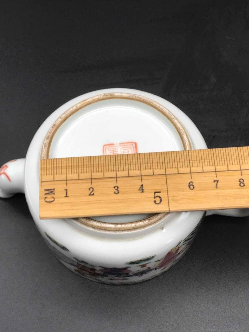 中国古美術　清同治　「同治年製」在銘　粉彩桃寿紋子供遊び紋　急須(C-17)