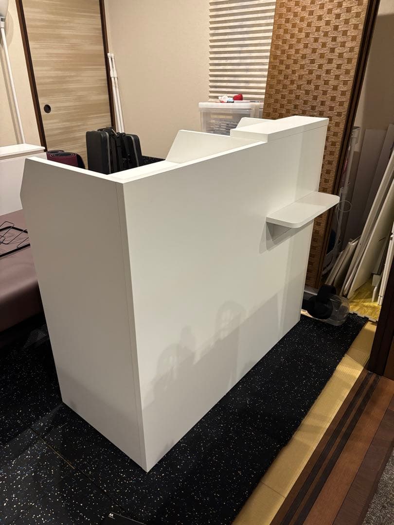 ホワイトオフィスカウンター キャッシュトレイ付き