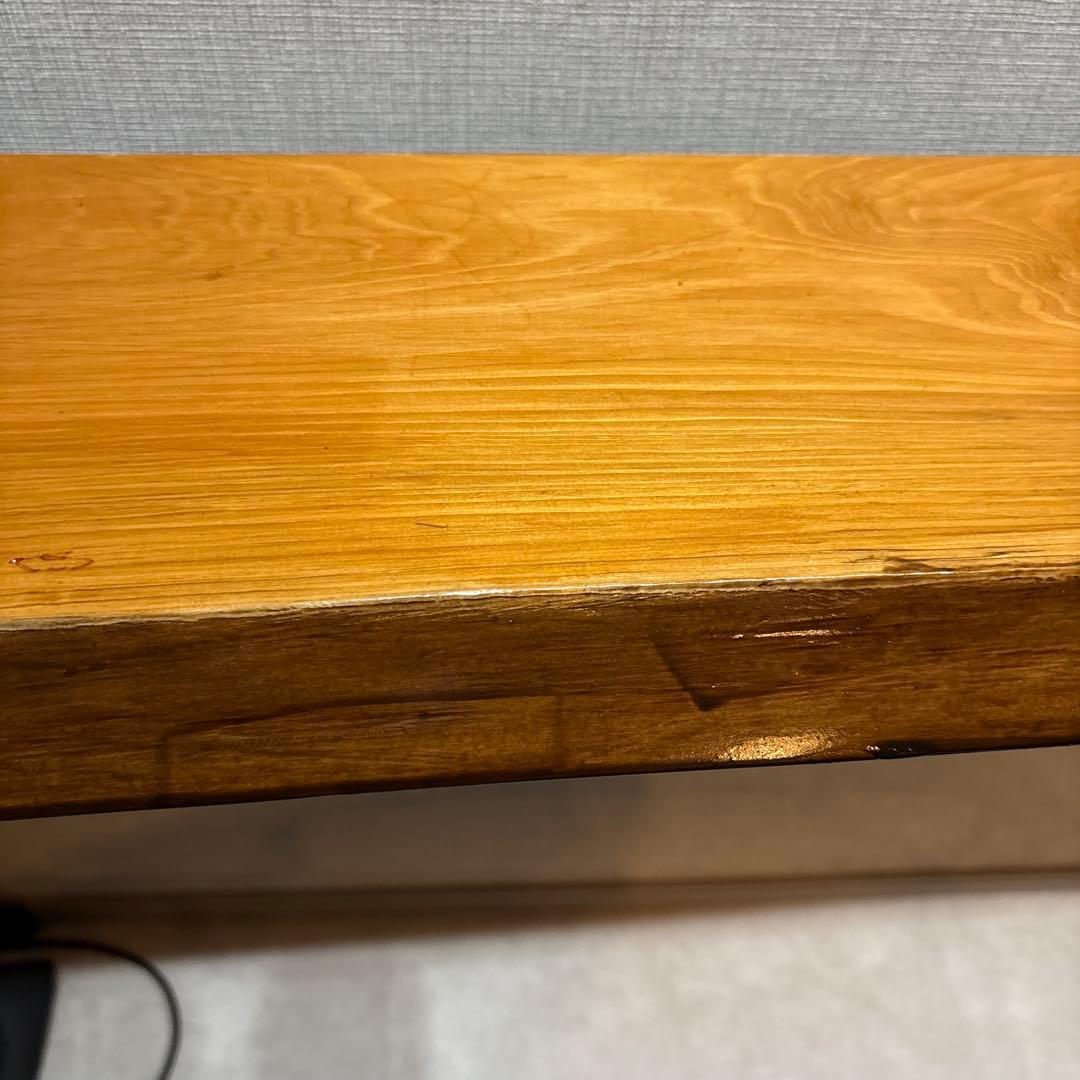 無垢材カウンターテーブルor棚