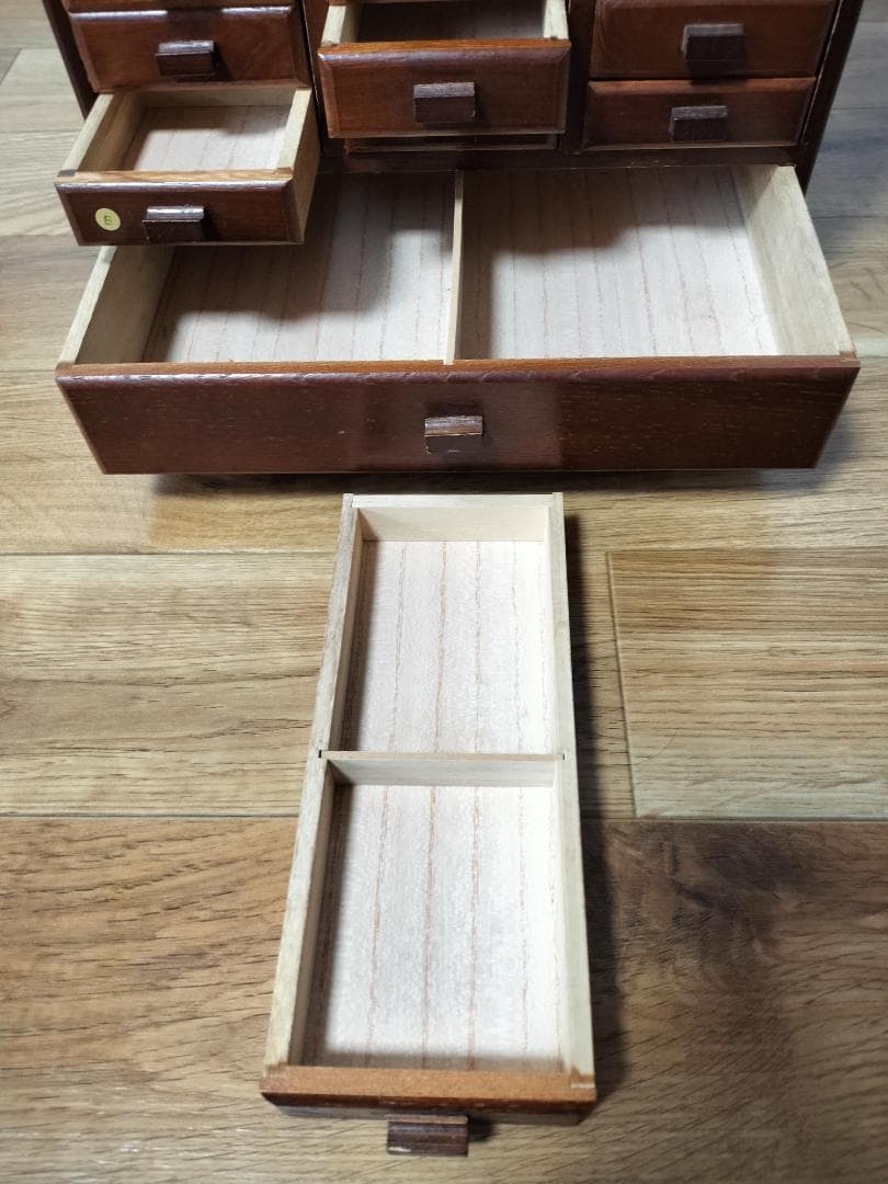 レトロ　木製引き出し式収納家具　ミニチェスト