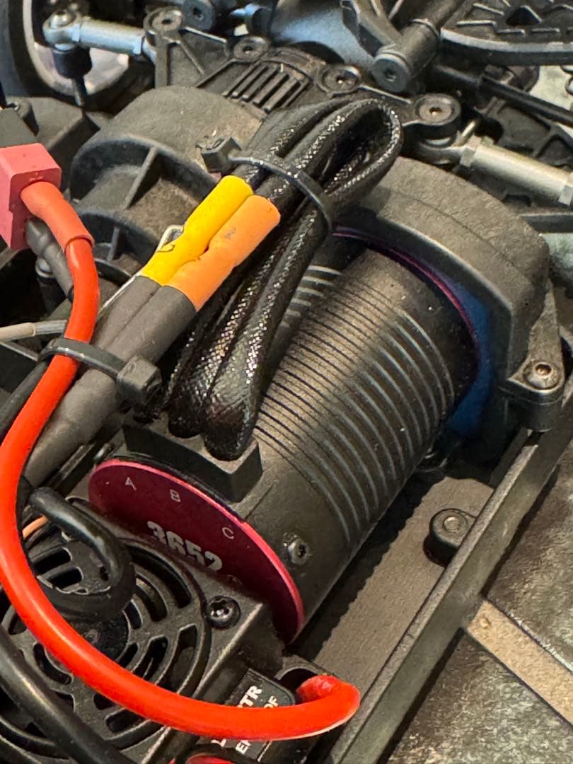 1/10 アソシエイテッド Apex2 Hoonitruck RTR