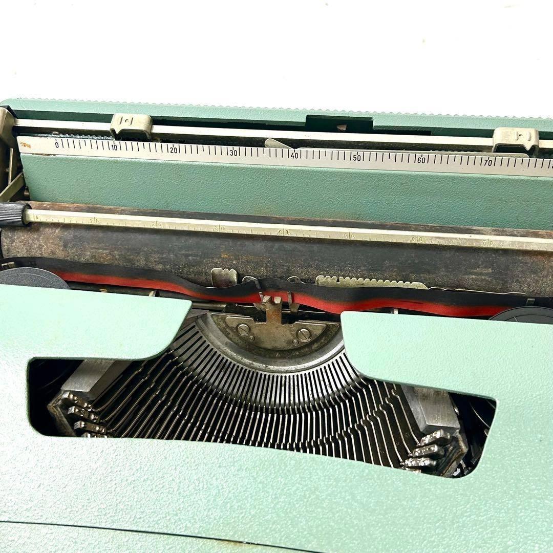 グッチ　オリベッティ　タイプライター　olivetti Lettera 32