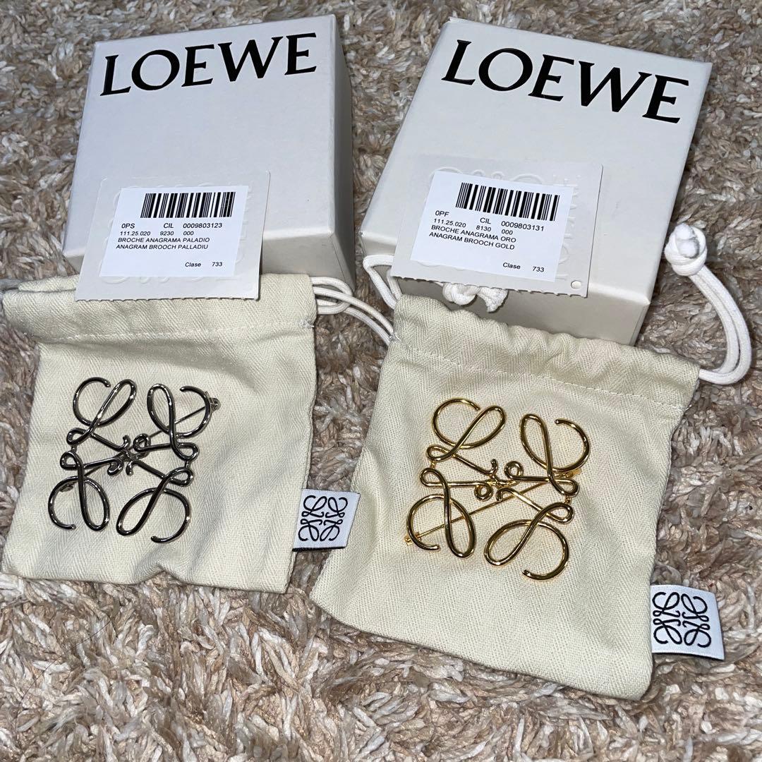 【ゆうなさん専用】ロエベブローチ　シルバー