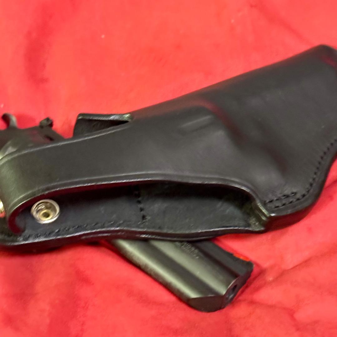 整備済 イーストA 革製 4インチ リボルバー用 ヒップ ホルスター 右利き用