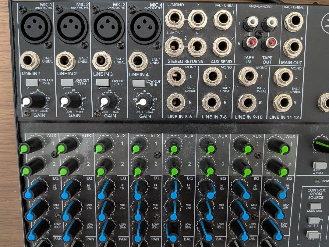 Mackie 1202VLZ4 アナログミキサー