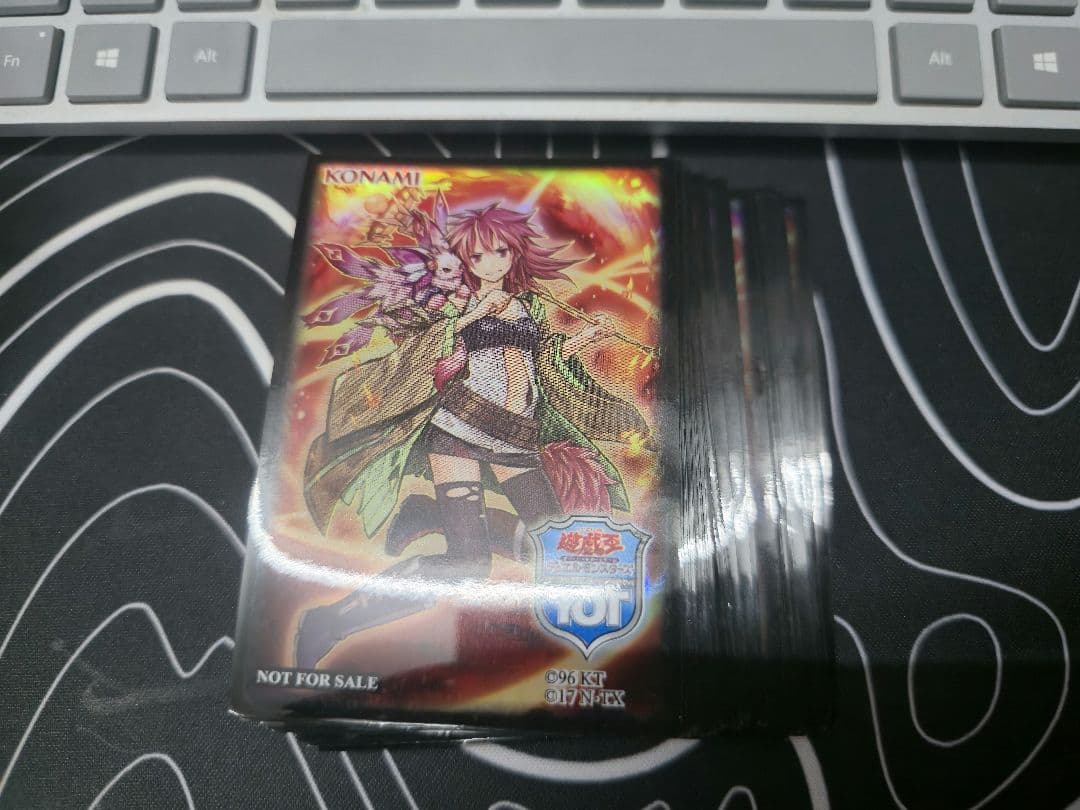 遊戯王 灼熱の火霊使いヒータ スリーブ