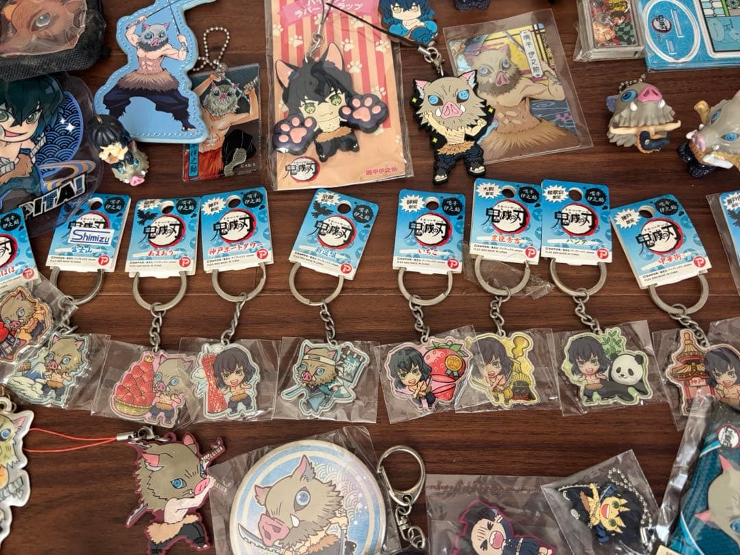 鬼滅の刃　嘴平伊之助　グッズ 120点以上　まとめ売り