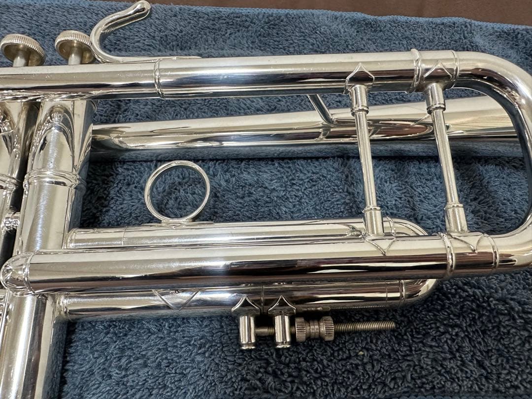 Bach トランペット　Stradivarius 180ML37SP