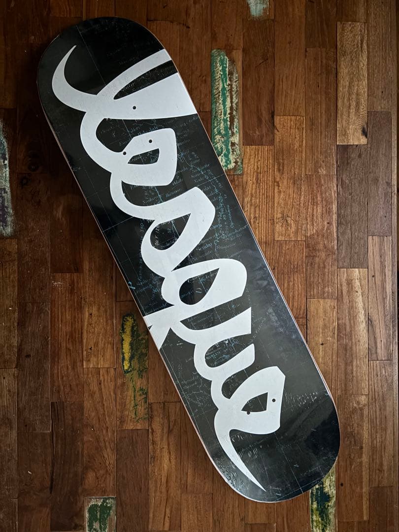 lesque skateboard 8.0インチ