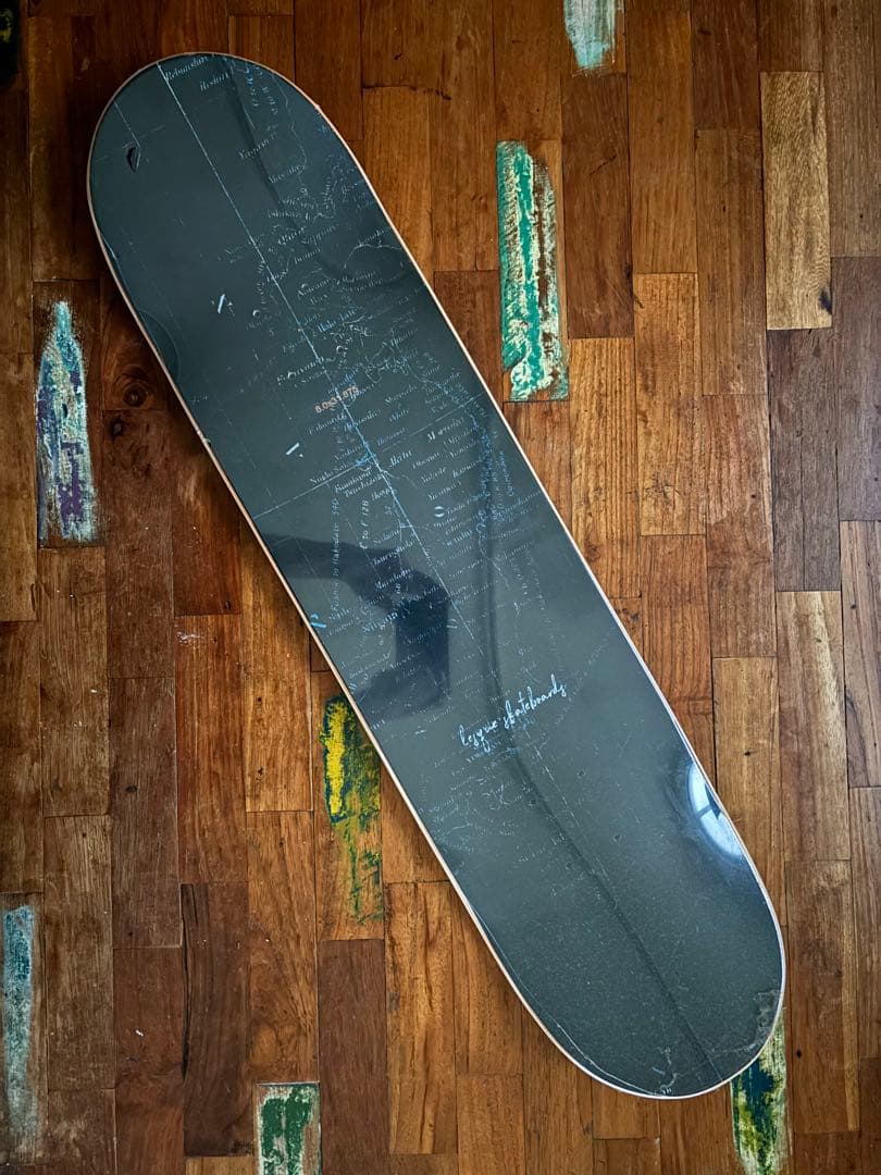 lesque skateboard 8.0インチ