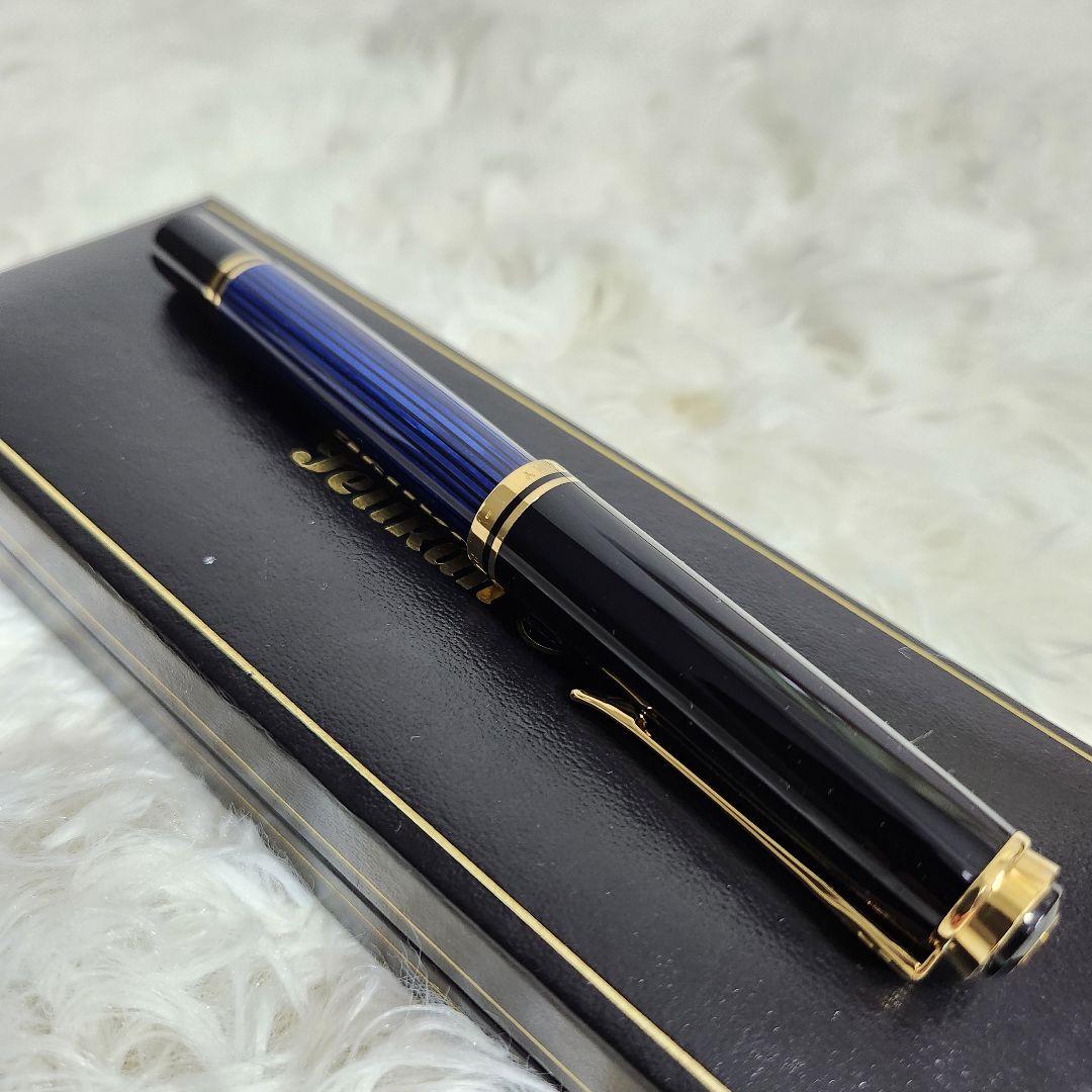 【ほぼ新品】ペリカン　ローラーボール　スーベレーン　Ｒ８００　青縞