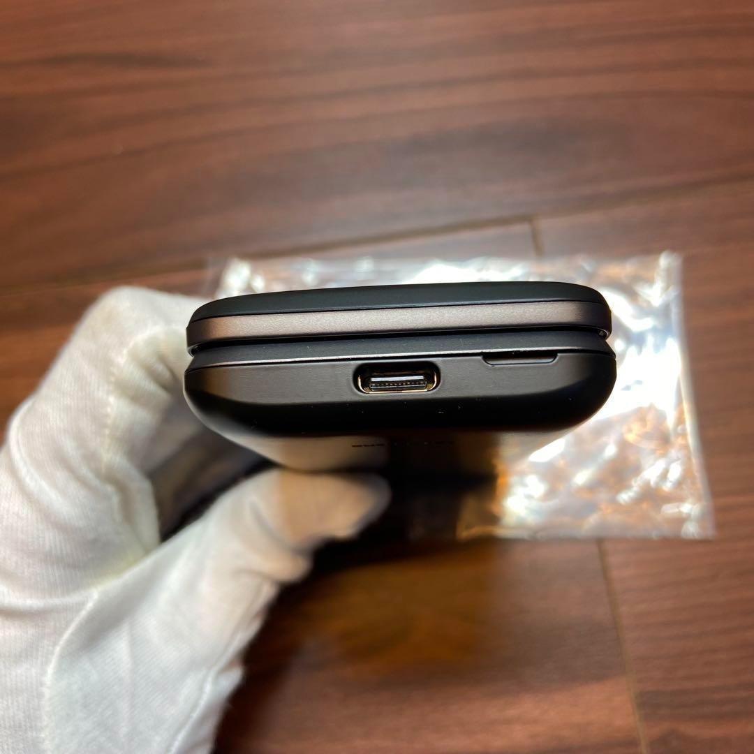 GRATINA グラティーナ KYF39SKA ガラケー ほぼ新品 3848