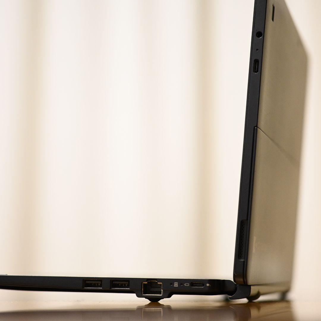 Dynabook D83/DN i3-8130U メモリ8GB SSD128GB