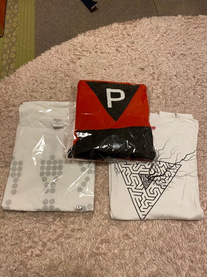 unzipマフラー.Tシャツ。脱出系亜種音Tシャツ