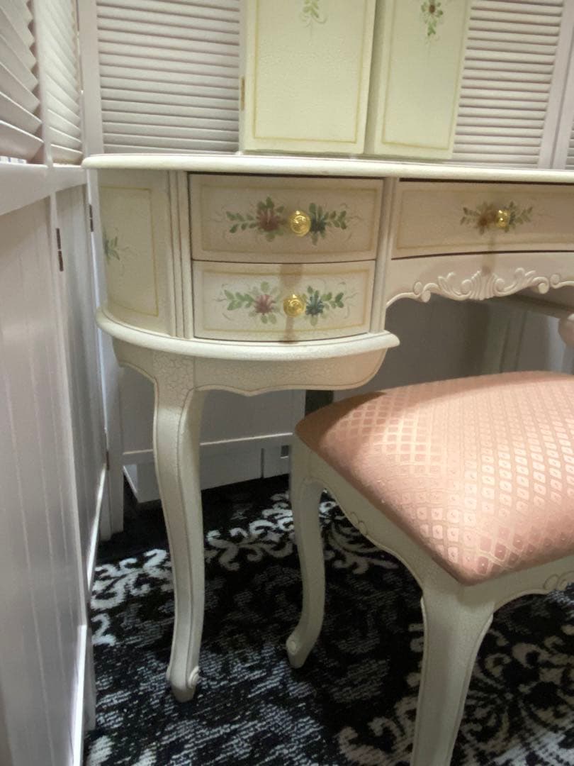 ホワイト シャビー♦️高級ドレッサー&スツールセット♦️希少ハンドペイント♦️送料込