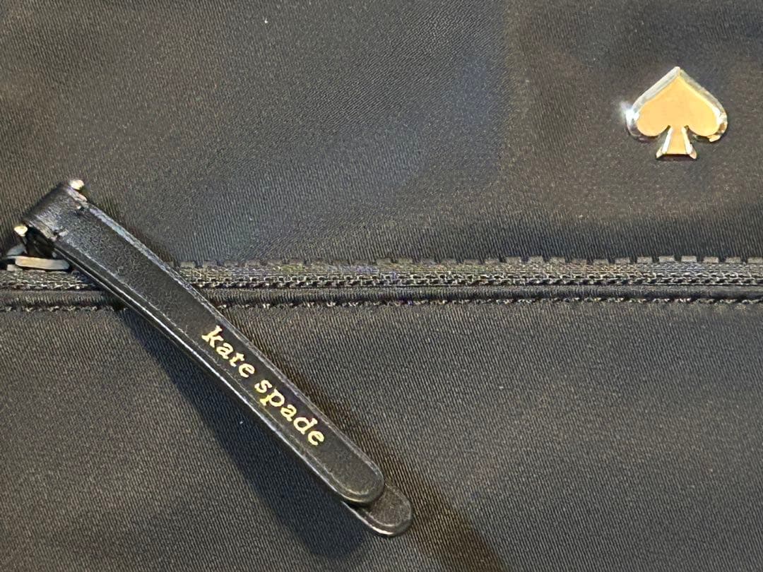 ケイトスペード　ショルダーバッグ　ナイロン　ブラック　スペード　ロゴ