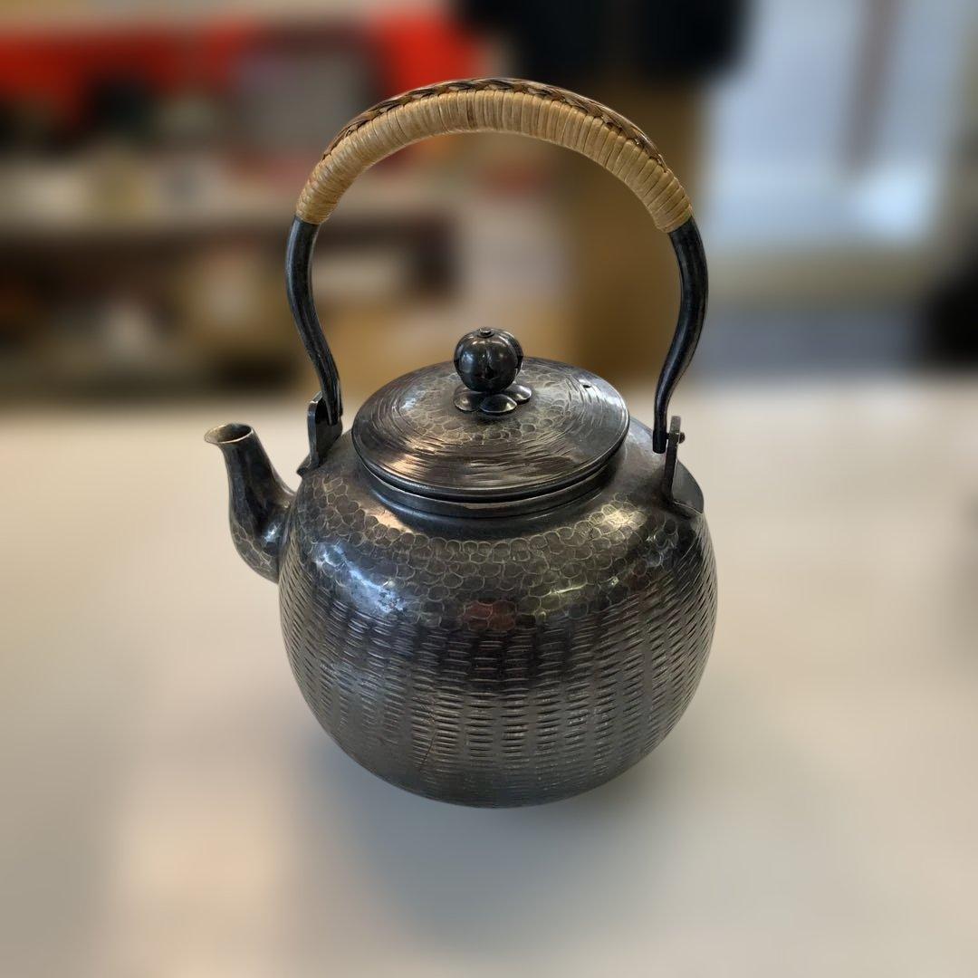 【yo-83】煎茶道具　鉄瓶　銀瓶　竹製ハンドル　昭和レトロ　銀製　急須　燻し銀