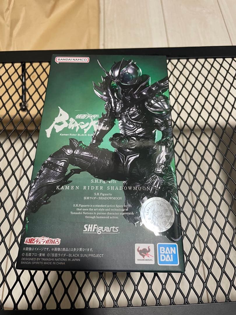 S.H.Figuartsシャドームーン(black sun)