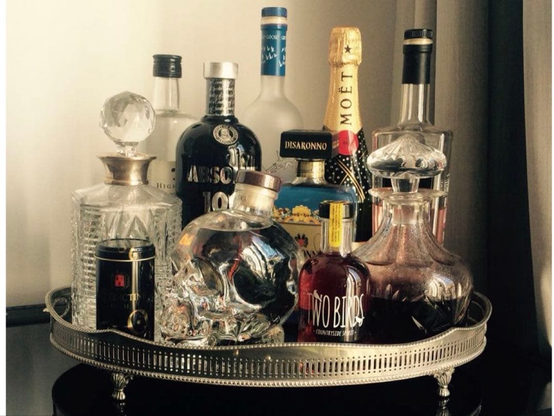 クラシックなアイアン製トレイテーブル　オーバル オシャレ！