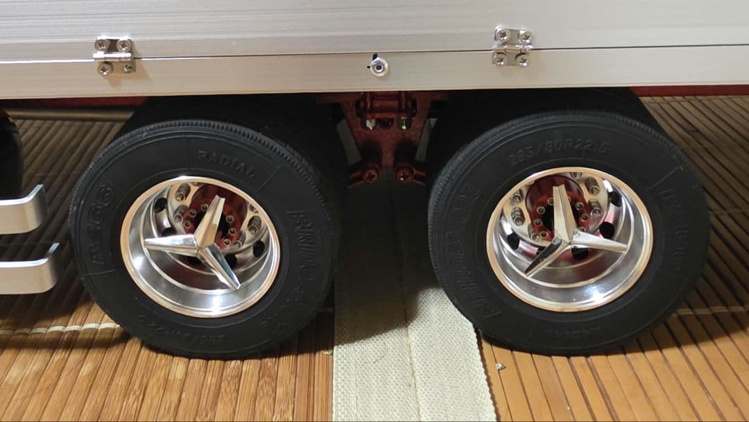 【6月7日まで限定価格】1/14 デコトラ ラジコン 日野 ドルフィン　ムネトラ