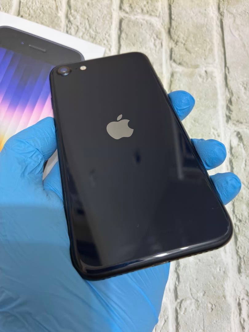 iPhoneSE3 本体128GB ブラック　修理交換歴無し