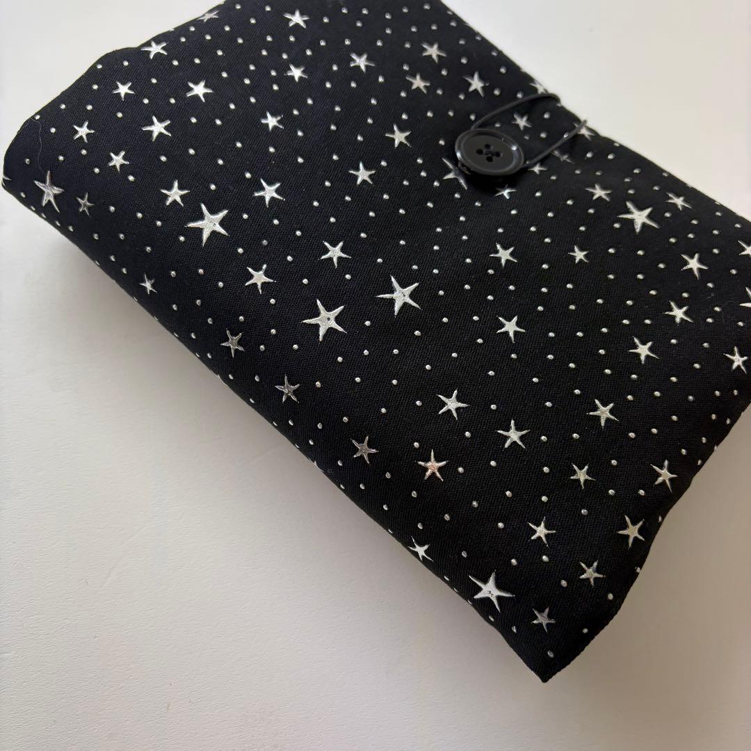 バインダーカバー　ブラック　星　A6 韓国　貯金