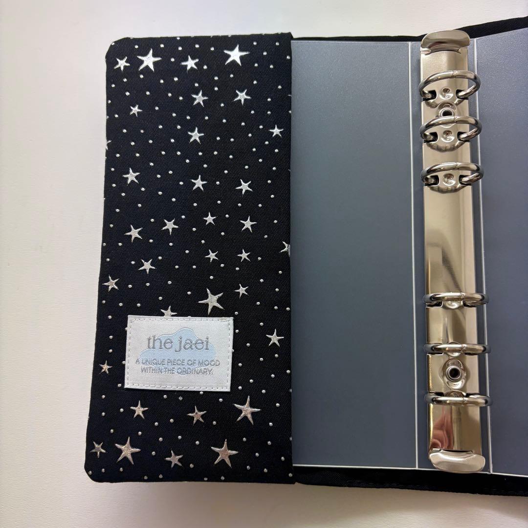 バインダーカバー　ブラック　星　A6 韓国　貯金