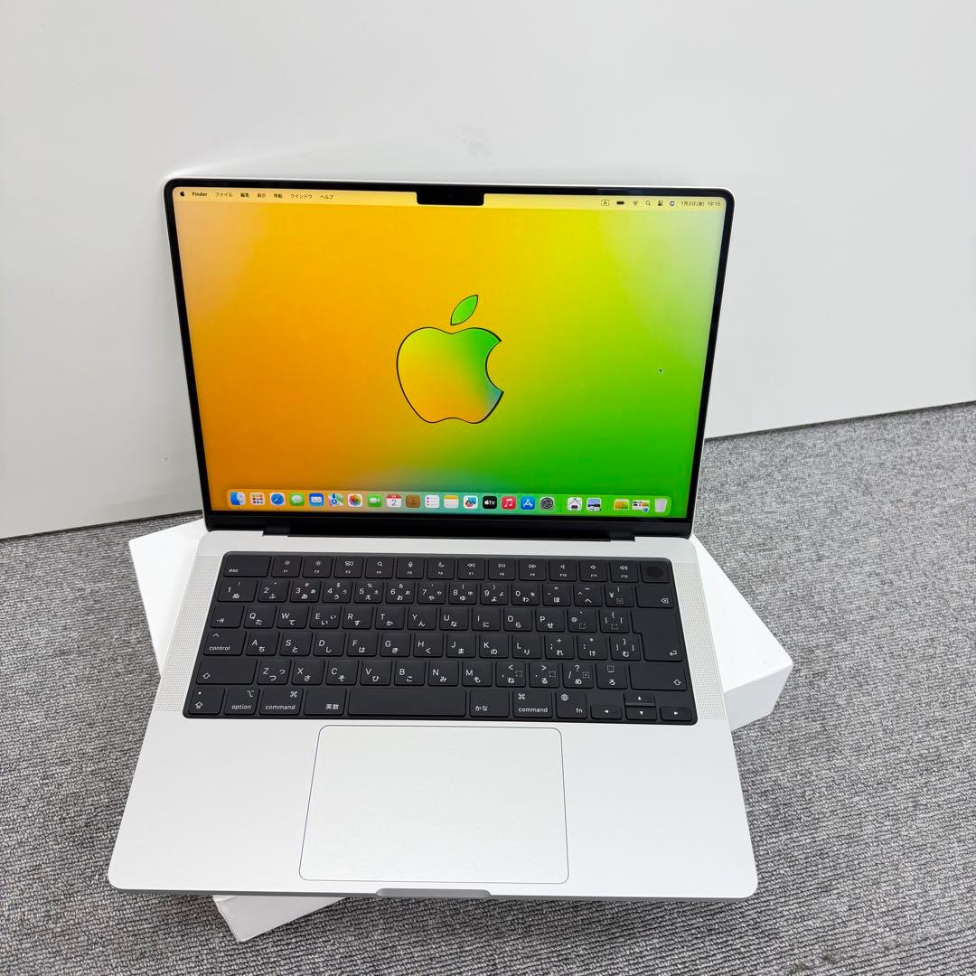 「ほぼ未使用」MacBook Pro M1 Pro 32GB / 512GB