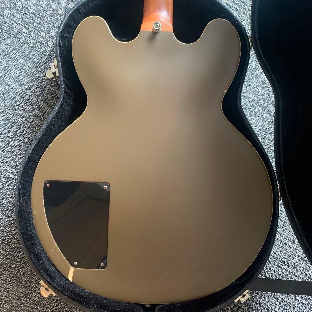 Epiphone ES-333 Tom Delonge モデルBlink-182