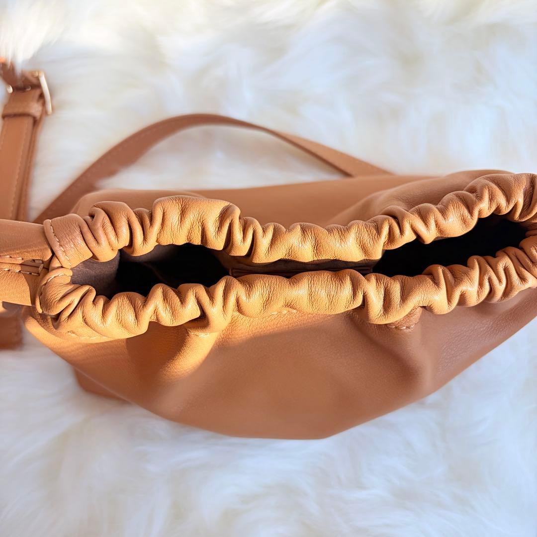 A.P.C アーペーセー SAC NINON MINI ショルダーバッグ 巾着