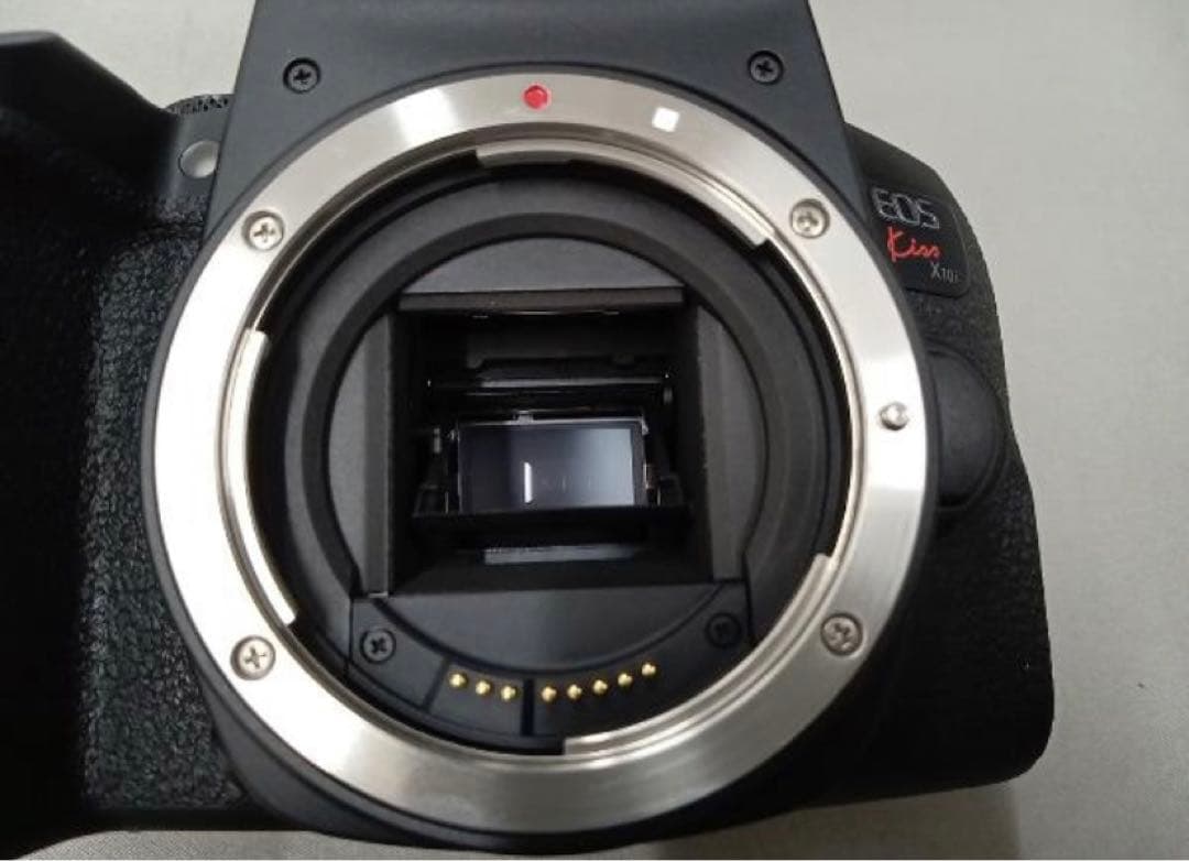 保証付き/デジタル一眼レフカメラ Canon EOS X10i カメラ