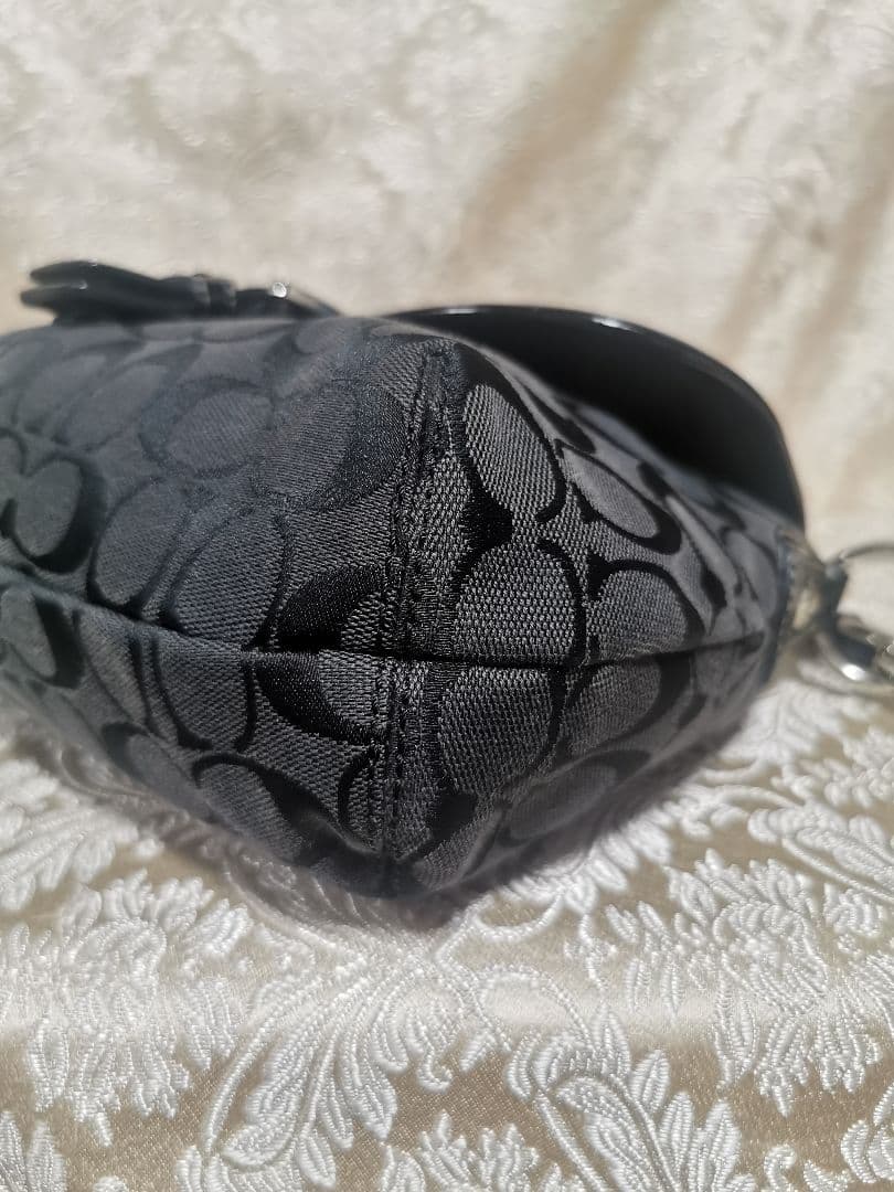 コーチ　シグネチャー　ワン　ショルダーバッグ　ソーホー　F17093