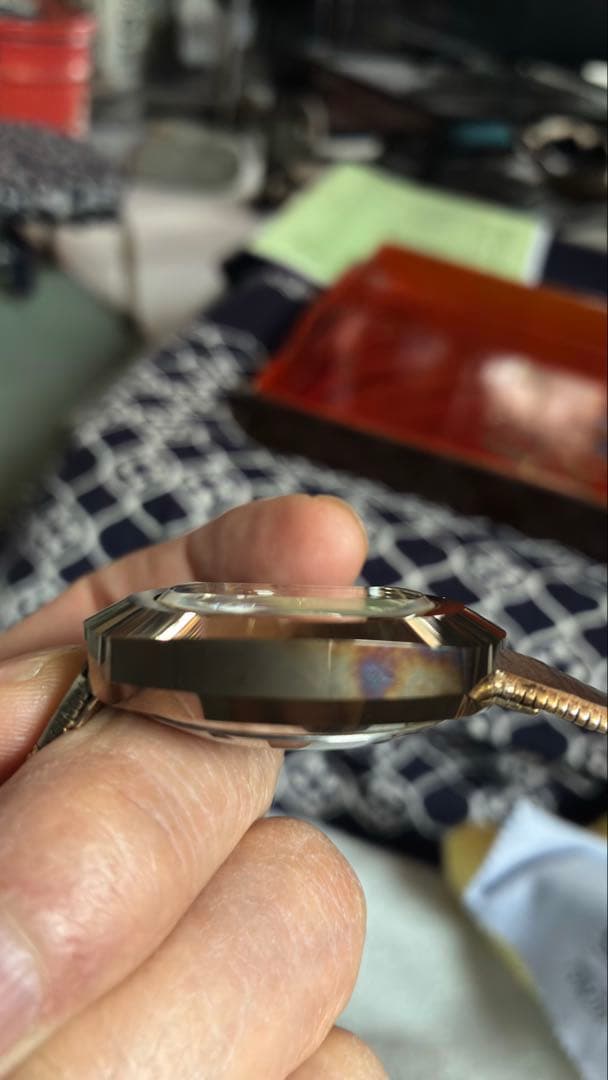 新*郎様 1970年代スイスニバダ製自動巻腕時計です！正確に動きます！