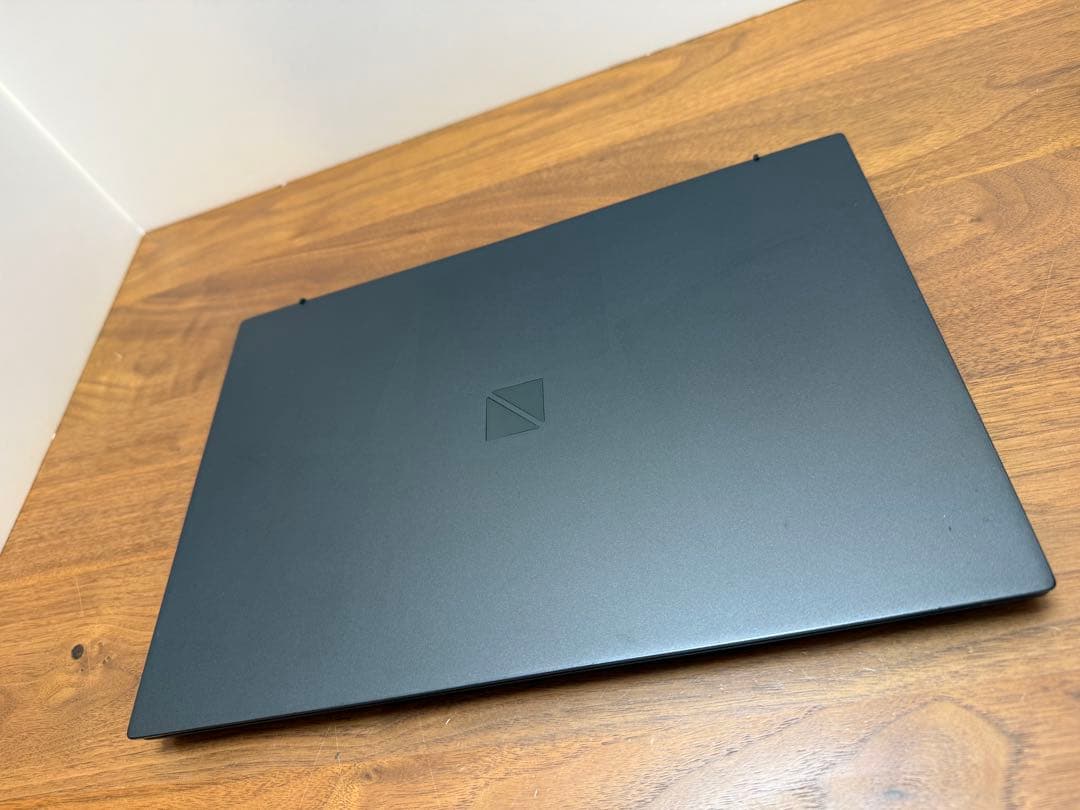 超軽量＆美品❗️ NEC NEXTREME Carbon PC-XC750DAB