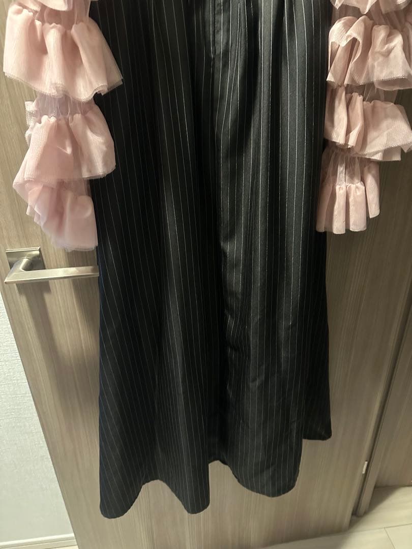 et.UNiVER フリルスリーブドレス　ブラック　オケージョン　参列　ドレス