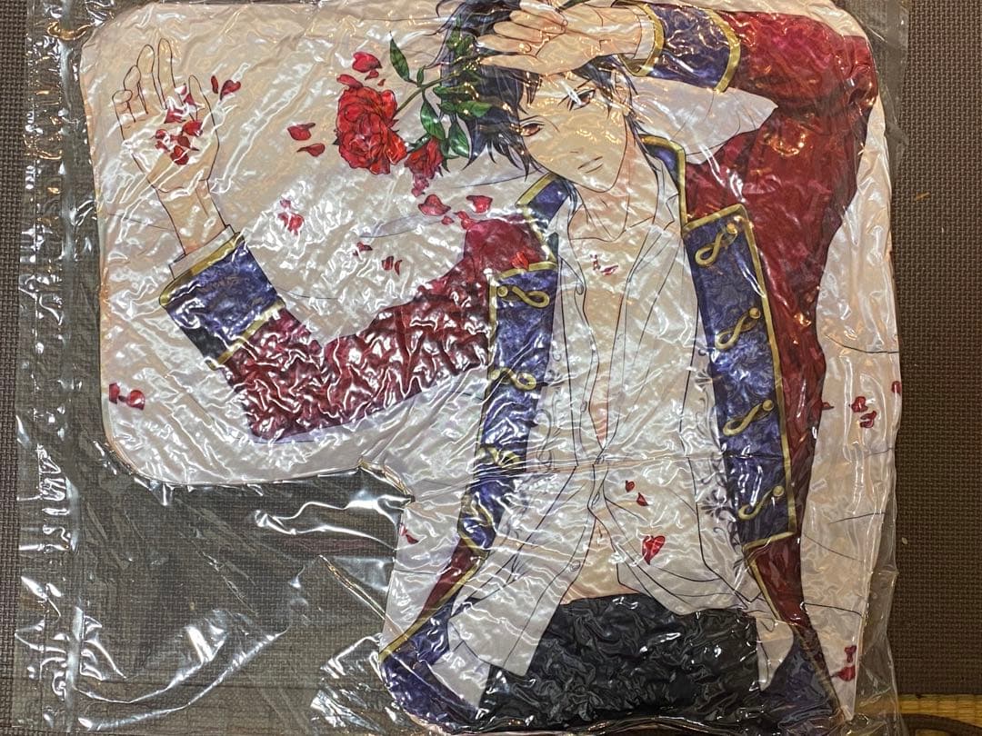 鏡の中のプリンセス　ルカ　腕まくらクッション　ボルテージ　ミラプリ