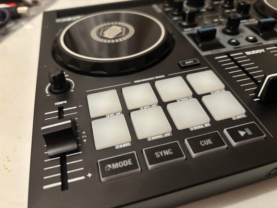 DJ機材 RELOOP BUDDY & Decksaver