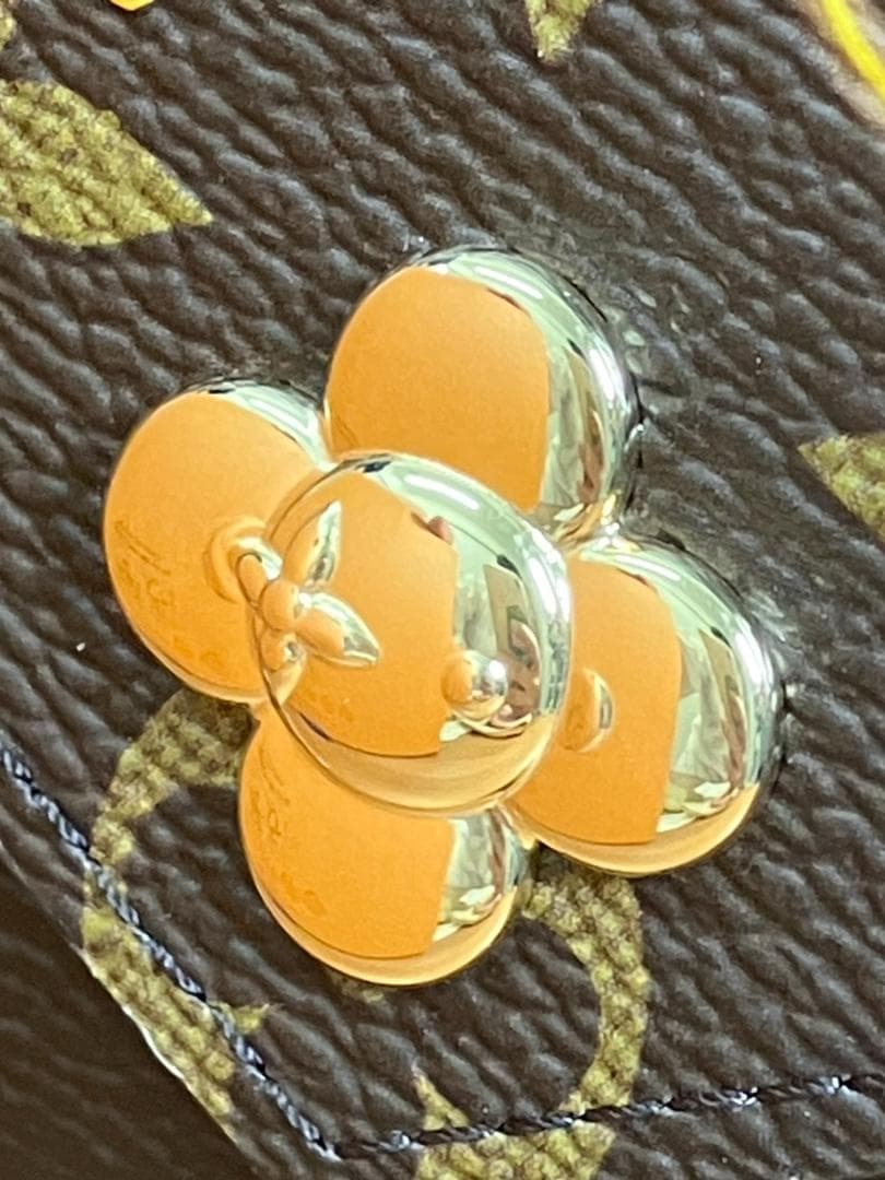 未使用品　ルイヴィトン　M15337　ポルトフォイユ・ヴィクトリーヌ