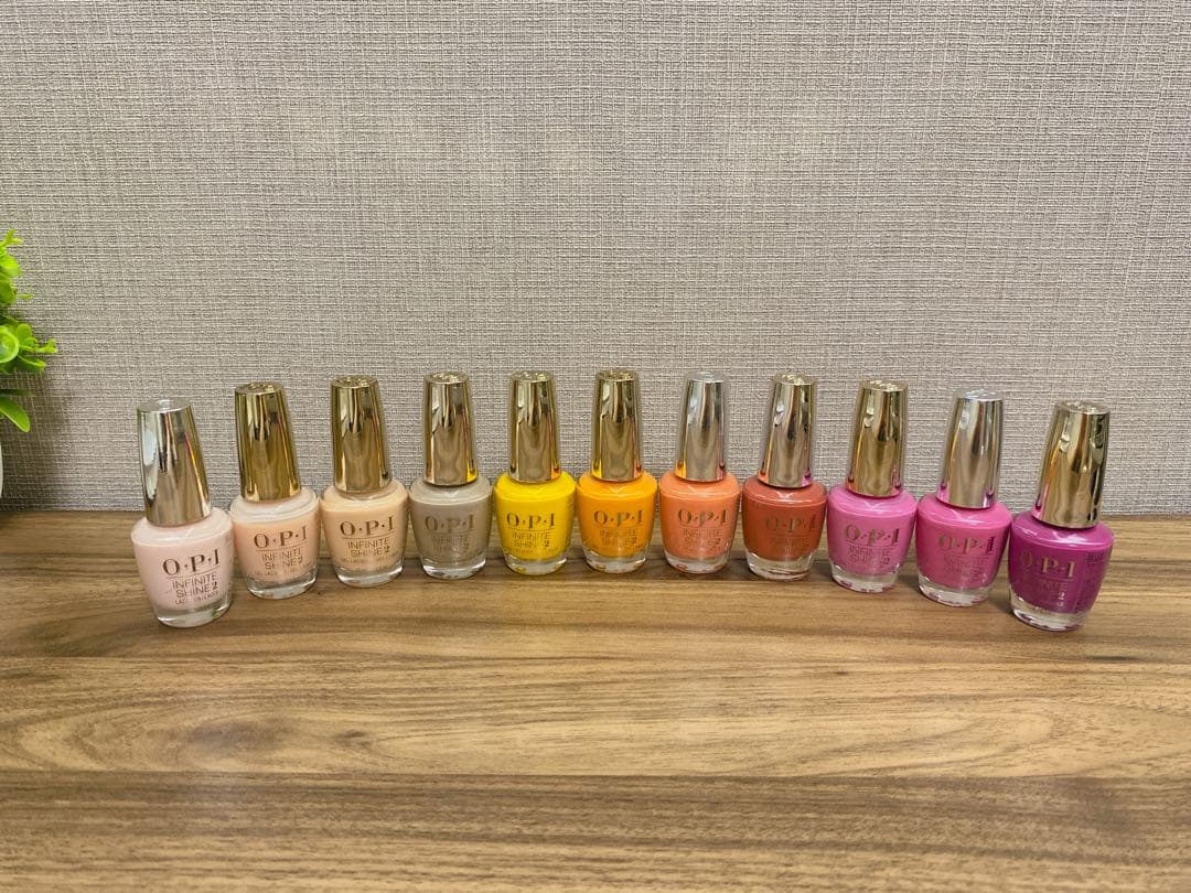 OPIネイルラッカー