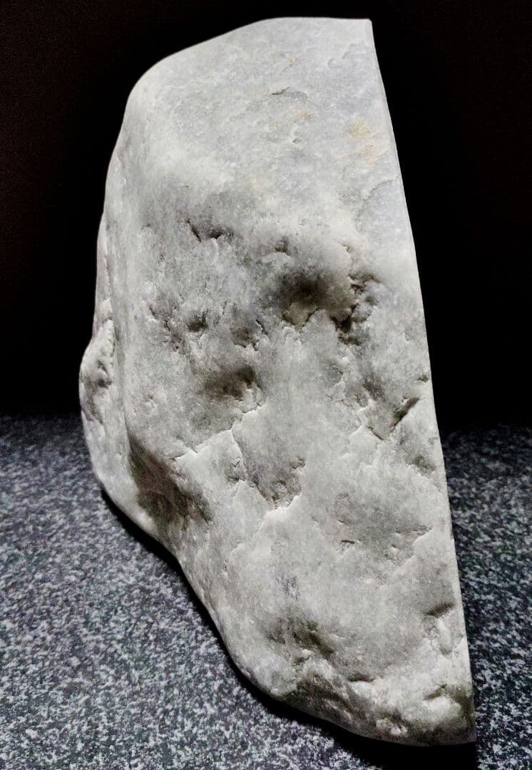 ★翡翠原石★糸魚川硬玉【小滝・切り出し3.3kg】